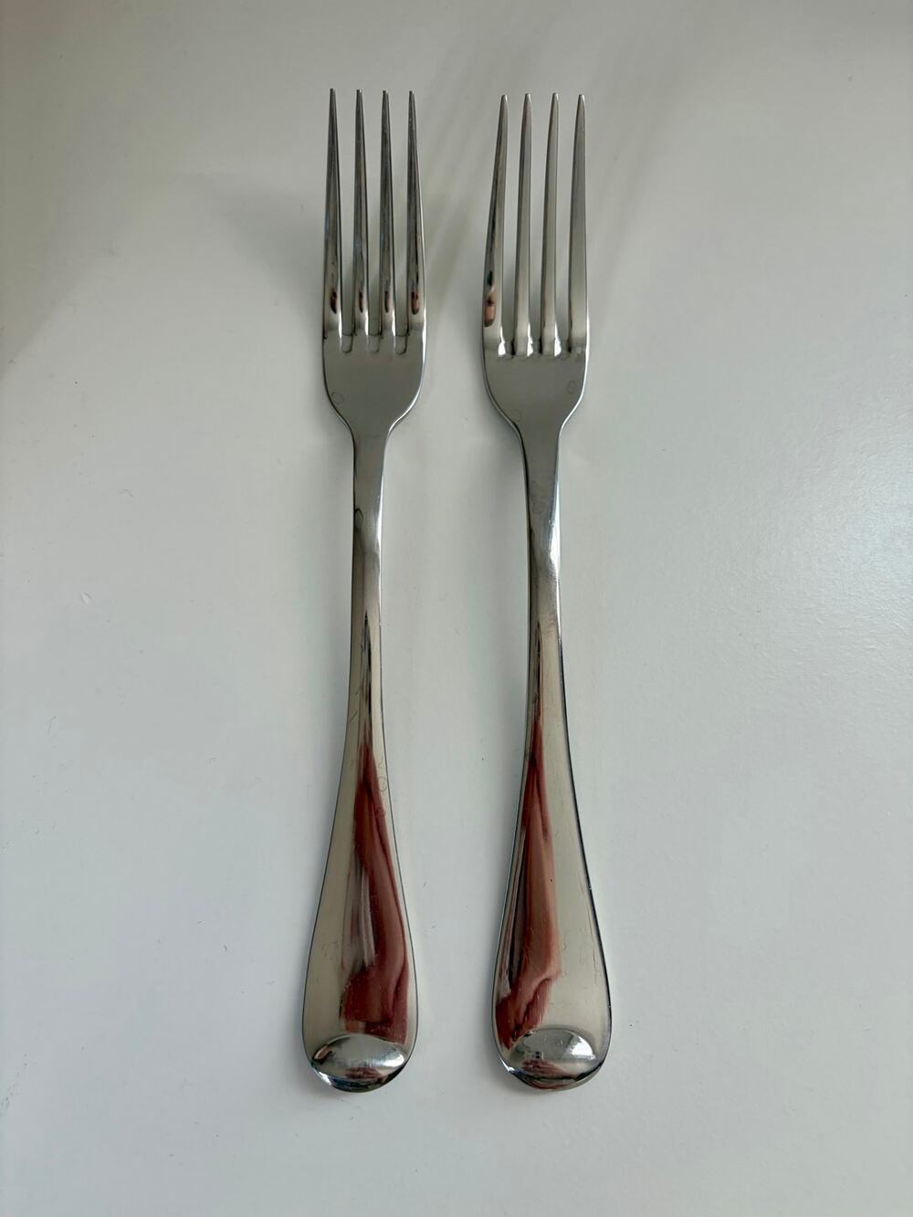 Oneida Islet Dinner Forks 8 1/4” 18/10 Stainless Set of 2 USA Korea